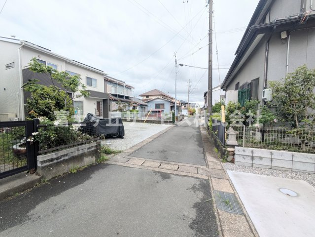 【前面道路含む現地写真】 | 磐田市池田 3期 新築一戸建て | 前面道路です