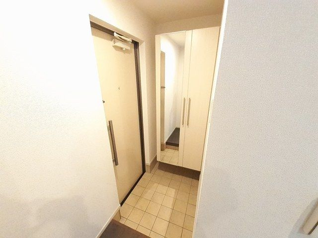 ラ・ポール筒井の玄関