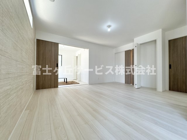 【居間・リビング】 | 島田市金谷泉町 新築一戸建て 1号棟 | リビングです