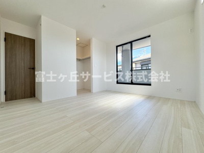 【寝室】 | 島田市金谷泉町 新築一戸建て 1号棟 | 落ち着いて過ごせる寝室です