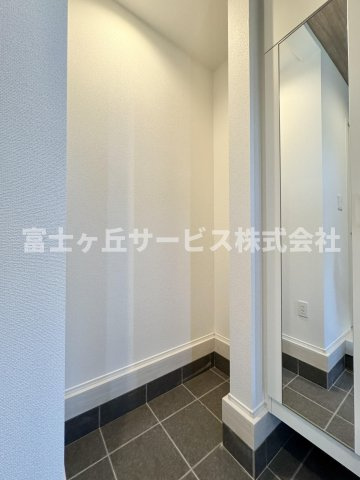 【収納】 | 島田市金谷泉町 新築一戸建て 1号棟 | 玄関にある土間収納スペースです