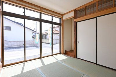 【和室】 | 太田市由良町　中古住宅 | 和室は居室としてはもちろんお子様の遊び場としてもピッタリです♪