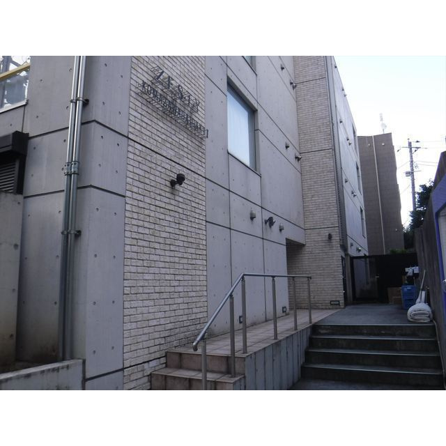 ＺＥＳＴＹ駒沢大学Ⅱのエントランス