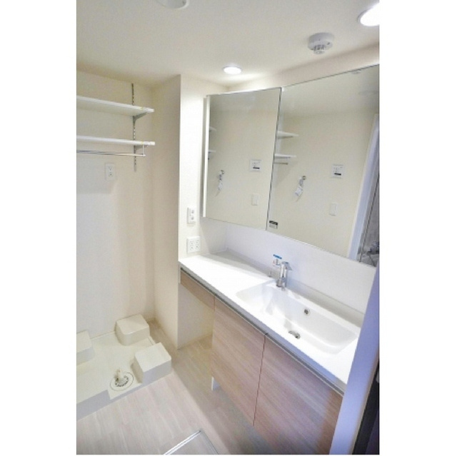 ＯＨＡＮＡ（オハナ）の洗面所|洗髪洗面化粧台