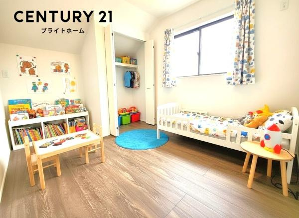 横浜市青葉区藤が丘２丁目の新築一戸建の洋室|落ち着きのある洋室です！
休日はこちらでおくつろぎ下さい♪
※家具等はCGでの参考レイアウトです。