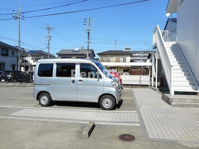 エルディム今伊勢の駐車場|駐車場