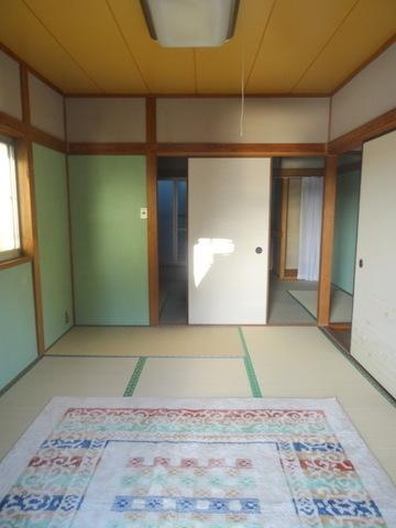 南恩加島6丁目テラスの和室|★採光のある和室★