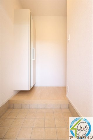 ディアコート二見Ⅰの玄関|※パース写真