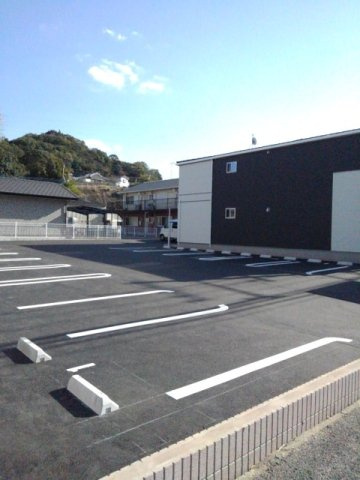 グレートバレー２の駐車場