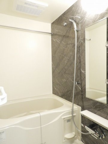 サン　ウォーム　ニチダンの浴室