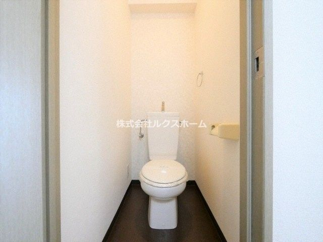 ドマー二のトイレ