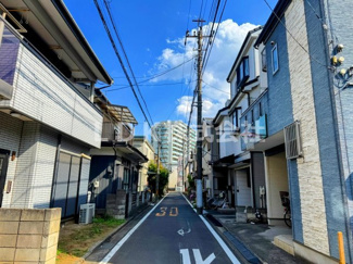 【前面道路含む現地写真】