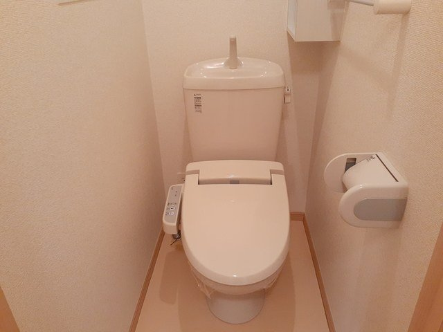 ローレルＮＳ　Ⅴのトイレ|コンパクトで使いやすいトイレです