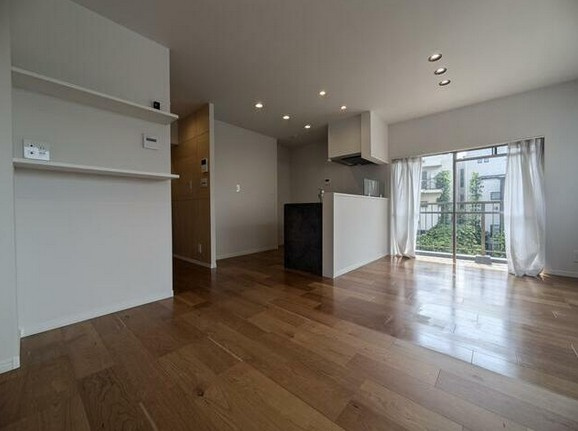 【居間・リビング】