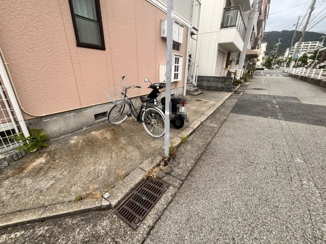 セジュール摩耶Ⅰの駐車場