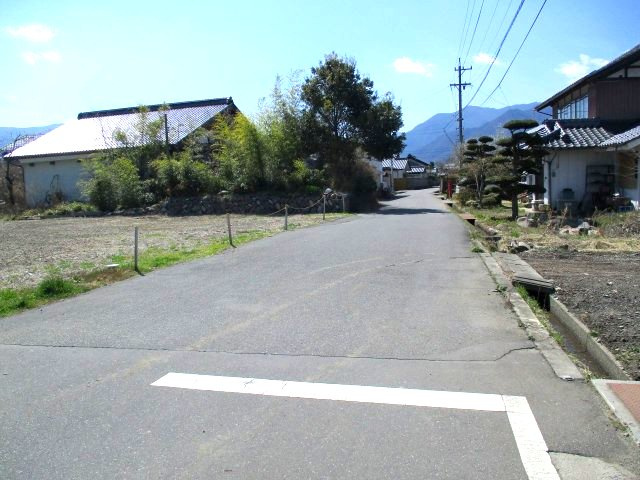 土地　松本市波田の外観