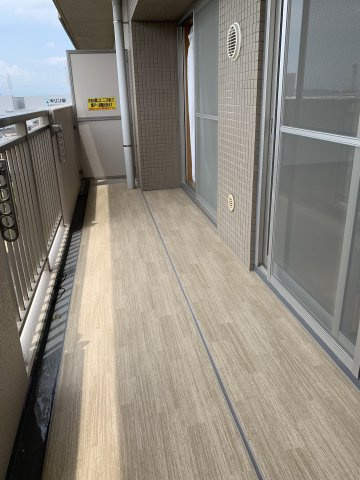 NCRe高槻のバルコニー