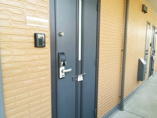 セジュール サンパティーの玄関