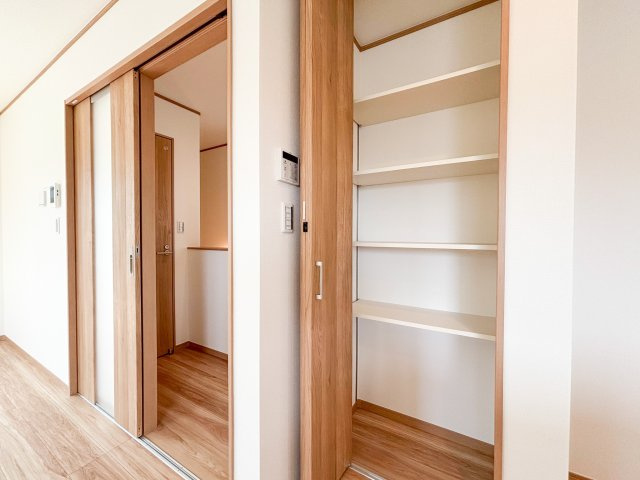 本郷町3丁目の収納|収納豊富です