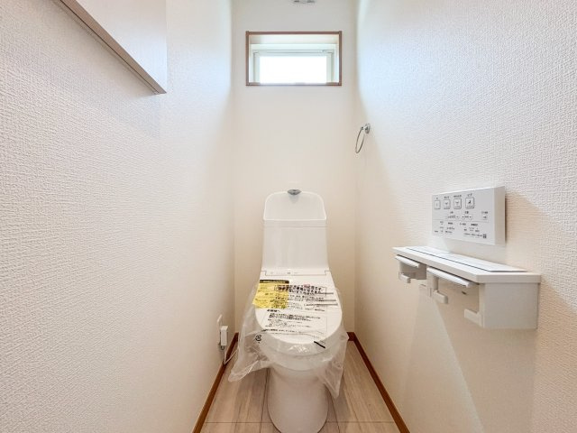 本郷町3丁目のトイレ|ゆったりとした空間のトイレです
