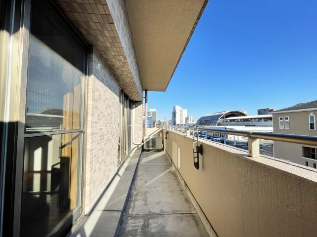 ロイヤル新本町のバルコニー