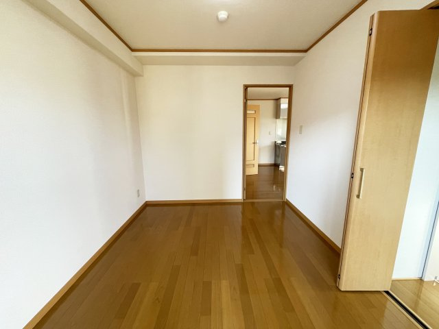 ロイヤル新本町の内装