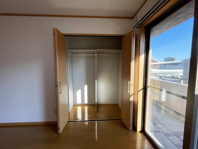 ロイヤル新本町の収納