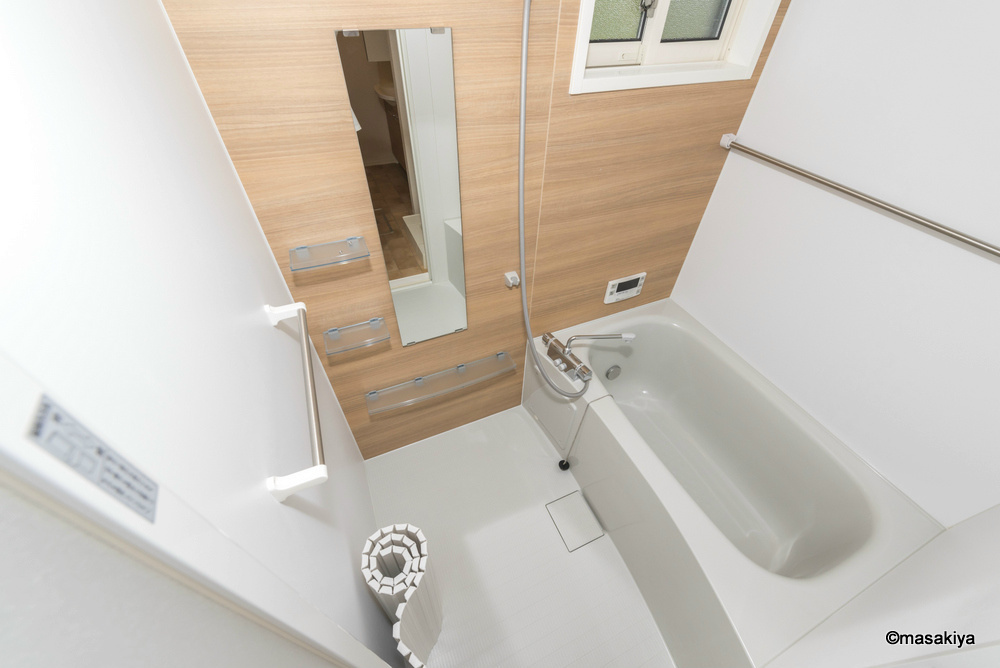 カーサ上松の浴室|お風呂　追い焚き・浴室乾燥機付きです。