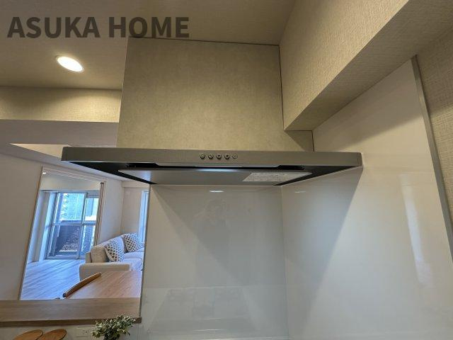 モンテベルデ横浜の洋室|5帖の洋室のクローゼットは収納力があり、お部屋もすっきりしますね。