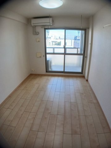 サンリット三建の内装