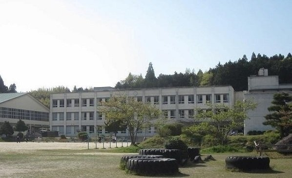 ブレッザ　フェリーチェの周辺|安来市立荒島小学校まで1000m