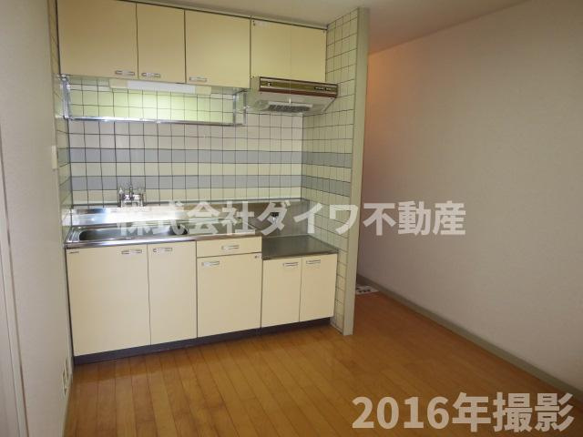 ステープル六供のキッチン