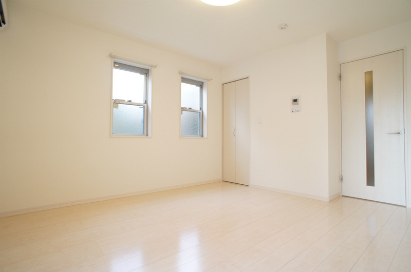 川崎市麻生区片平３丁目のアパートの寝室