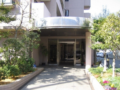 【エントランス】 | ベルメゾン堺