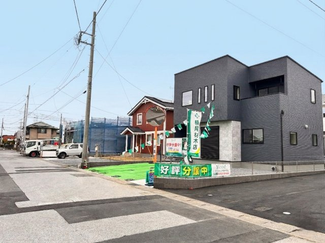 【ワイウッドコート】小山市城北 第5期の前面道路含む現地写真|〇4号棟〇
前面道路はゆとりの6ｍ幅。
車の出し入れもスムーズで、来客時も安心♪
開放感のある街並みに、暮らしやすさが広がります！
※2026年4月撮影