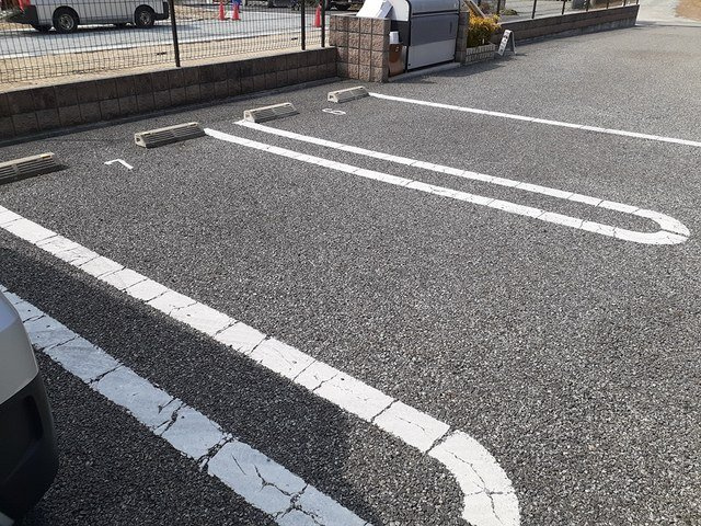 インプレス・ヴィラの駐車場