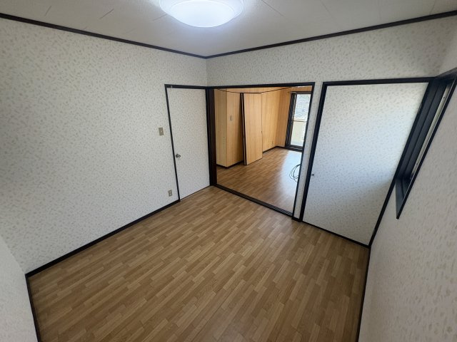 緑台貸戸建の洋室