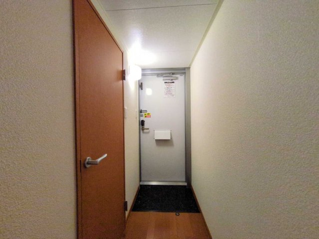 レオパレスＮ＆Ｍの玄関