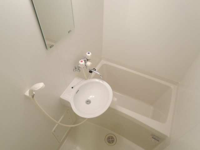 レオパレスエコハウス京華の内装