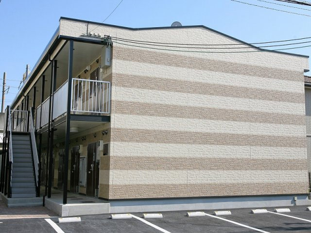 レオパレスエコハウス京華の外観