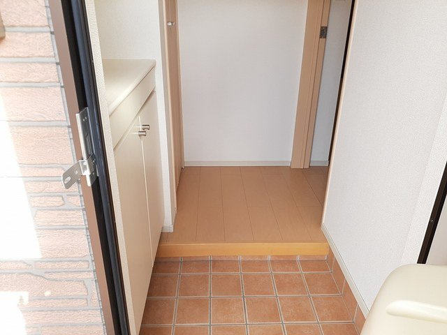 アンソレイエ飾磨　Ⅱ番館の玄関