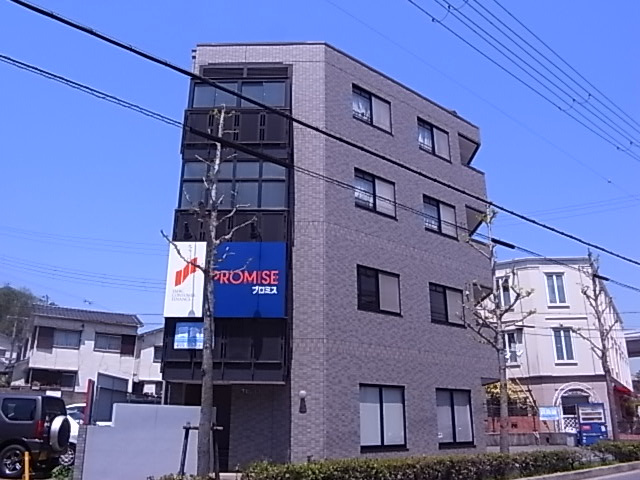 エビスマンションのエントランス