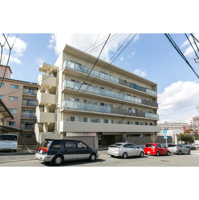 川崎市高津区下作延５丁目の賃貸マンションのエントランス