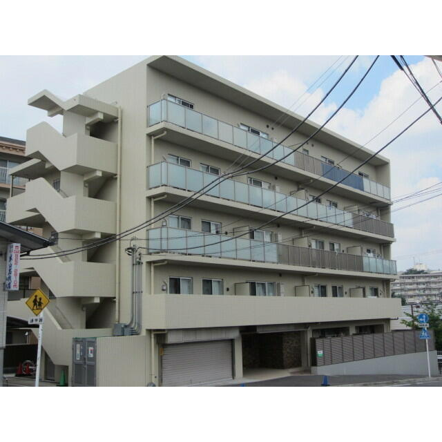 川崎市高津区下作延５丁目の賃貸マンションの外観