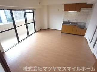 【居間・リビング】 | フローリッシュ北田