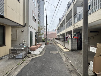 【前面道路含む現地写真】 | 2026年4月13日撮影
古屋有