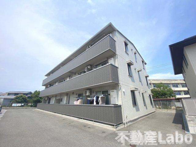 ハコマルシェの駐車場