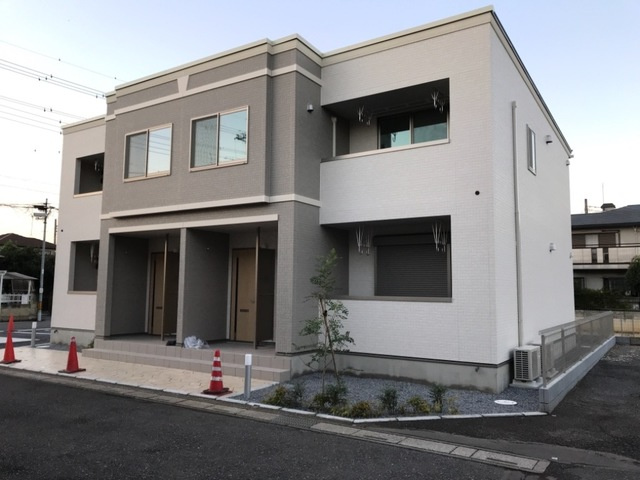 カサブランカのエントランス|ゆとりのあるエントランスです