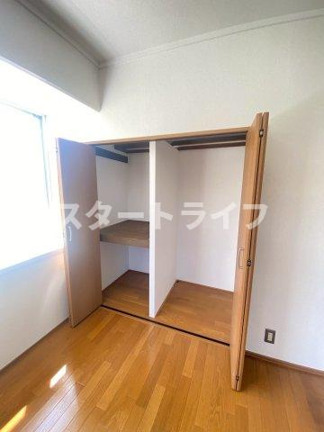 大阪市東淀川区下新庄３丁目の賃貸マンションの収納