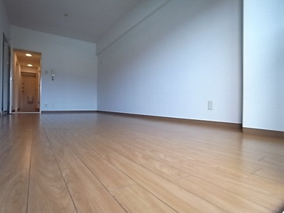 【居間・リビング】 | フローリッシュ北田